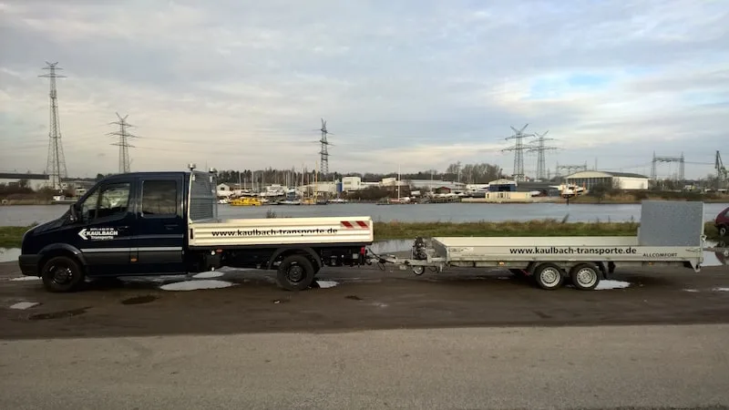 November 2015 folgen dann gleich zwei neue. VW Crafter und Humbaur Allcomfort